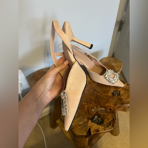 Jewel Pointed Toe Sling Back Pumps - Picture 7 of 17